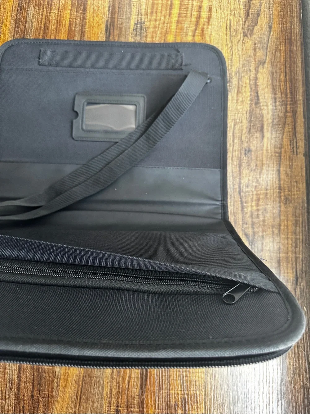 belkin case shoulder